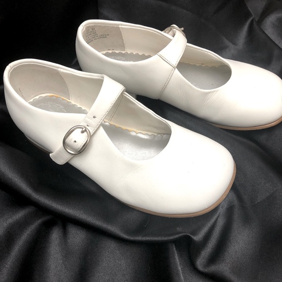 stride rite white dress shoes